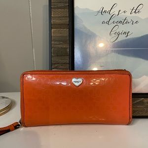 Coach signature accordion wallet